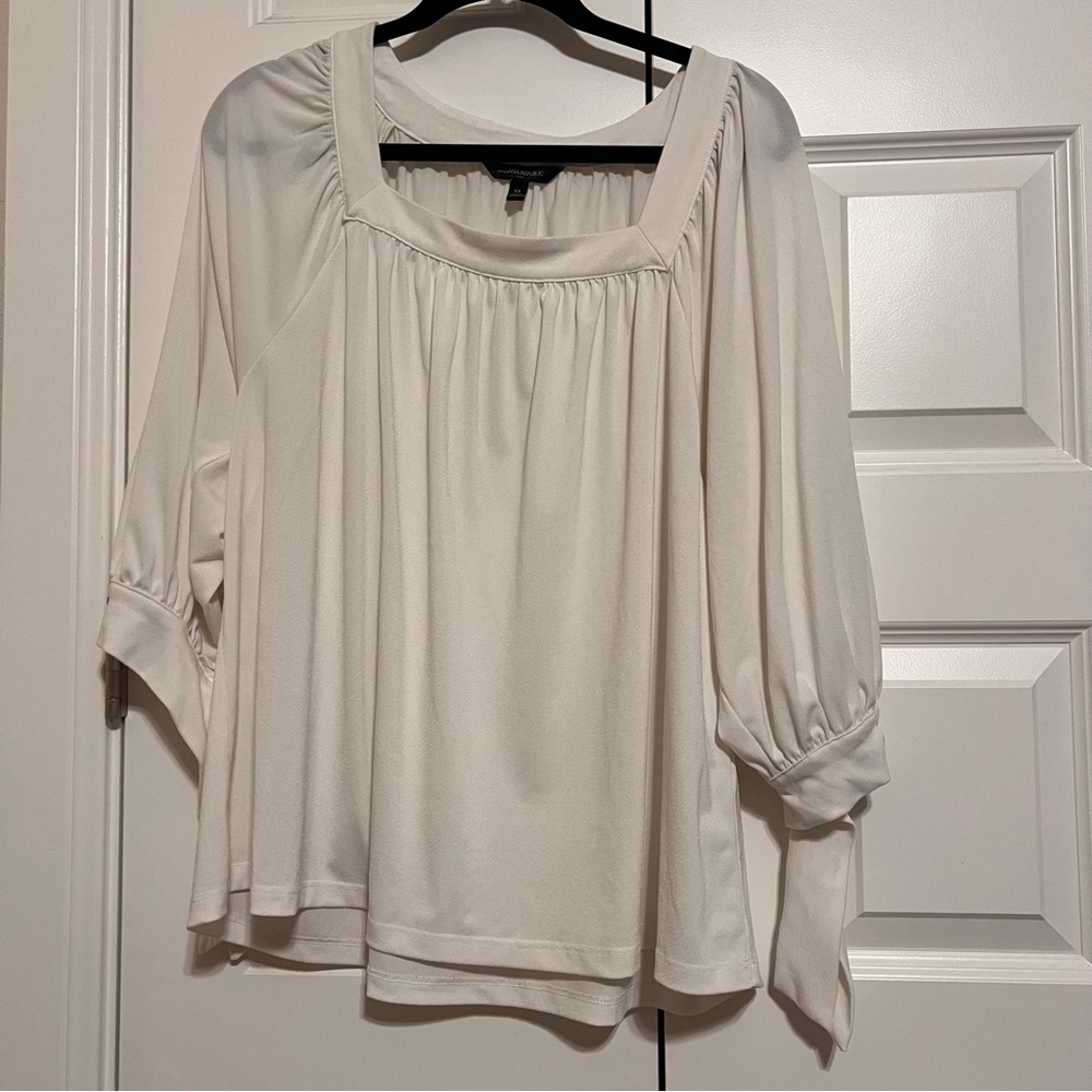 Banana Republic White Blouse with Tie 3/4 Sleeves
